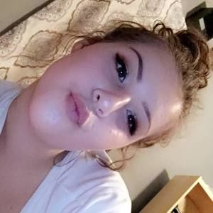 Meet your Posher, Kayley